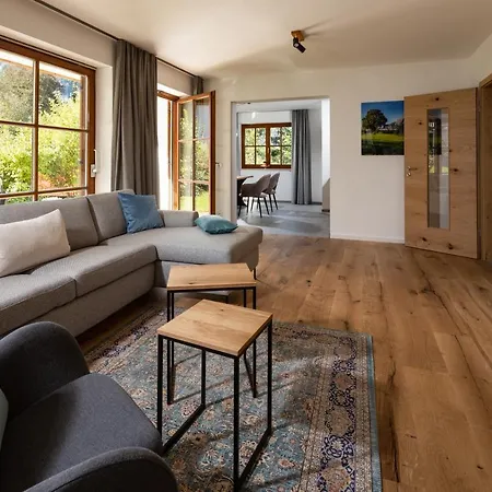 Manger Apartment *