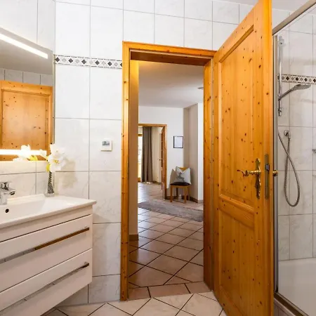 Apartment Manger *